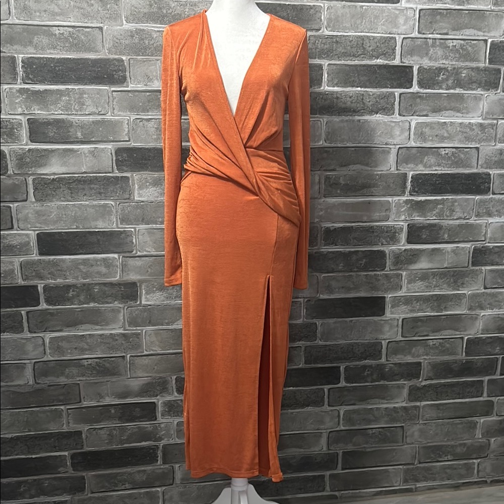 Elegant Orange Long Sleeve Dress